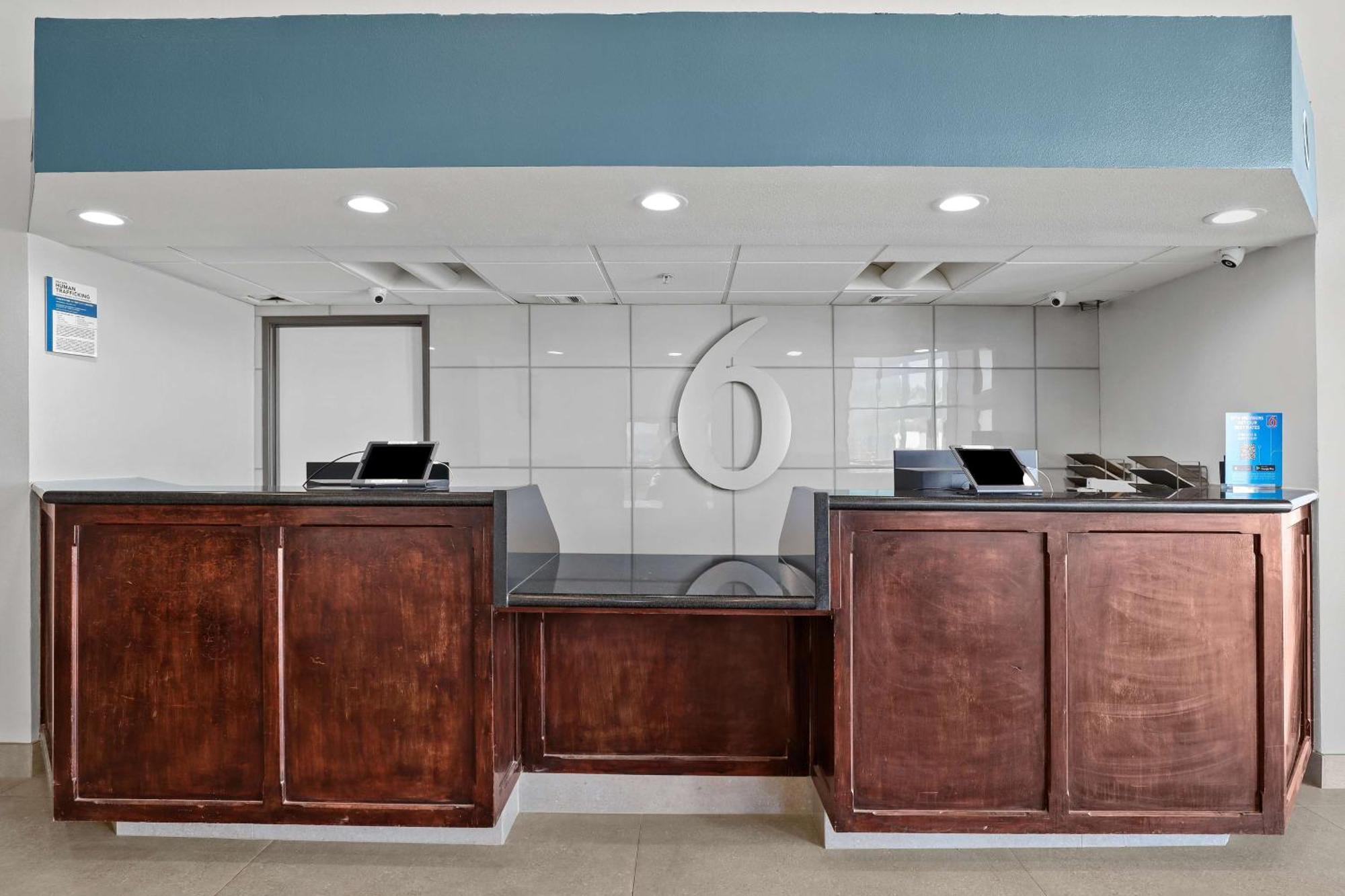 Studio 6 Suites Perris, Ca Dış mekan fotoğraf