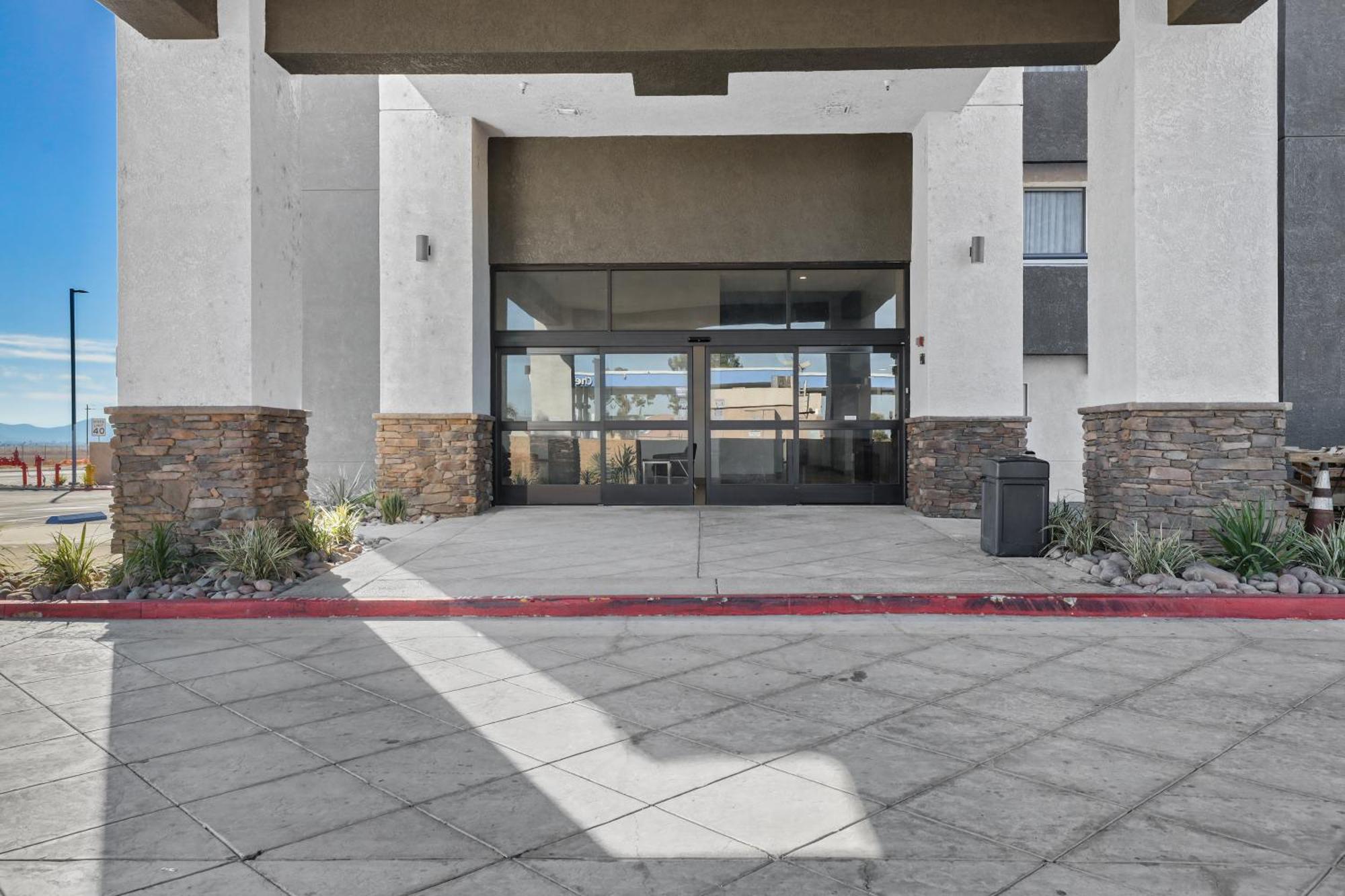 Studio 6 Suites Perris, Ca Dış mekan fotoğraf