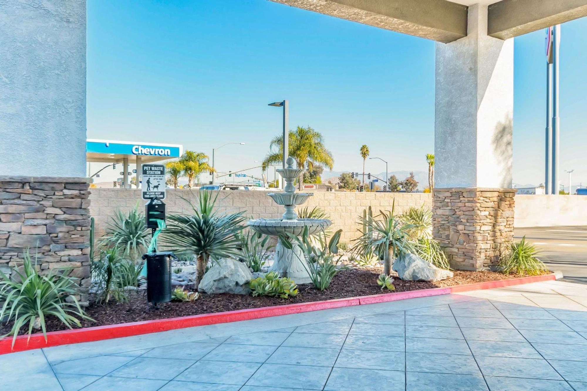 Studio 6 Suites Perris, Ca Dış mekan fotoğraf