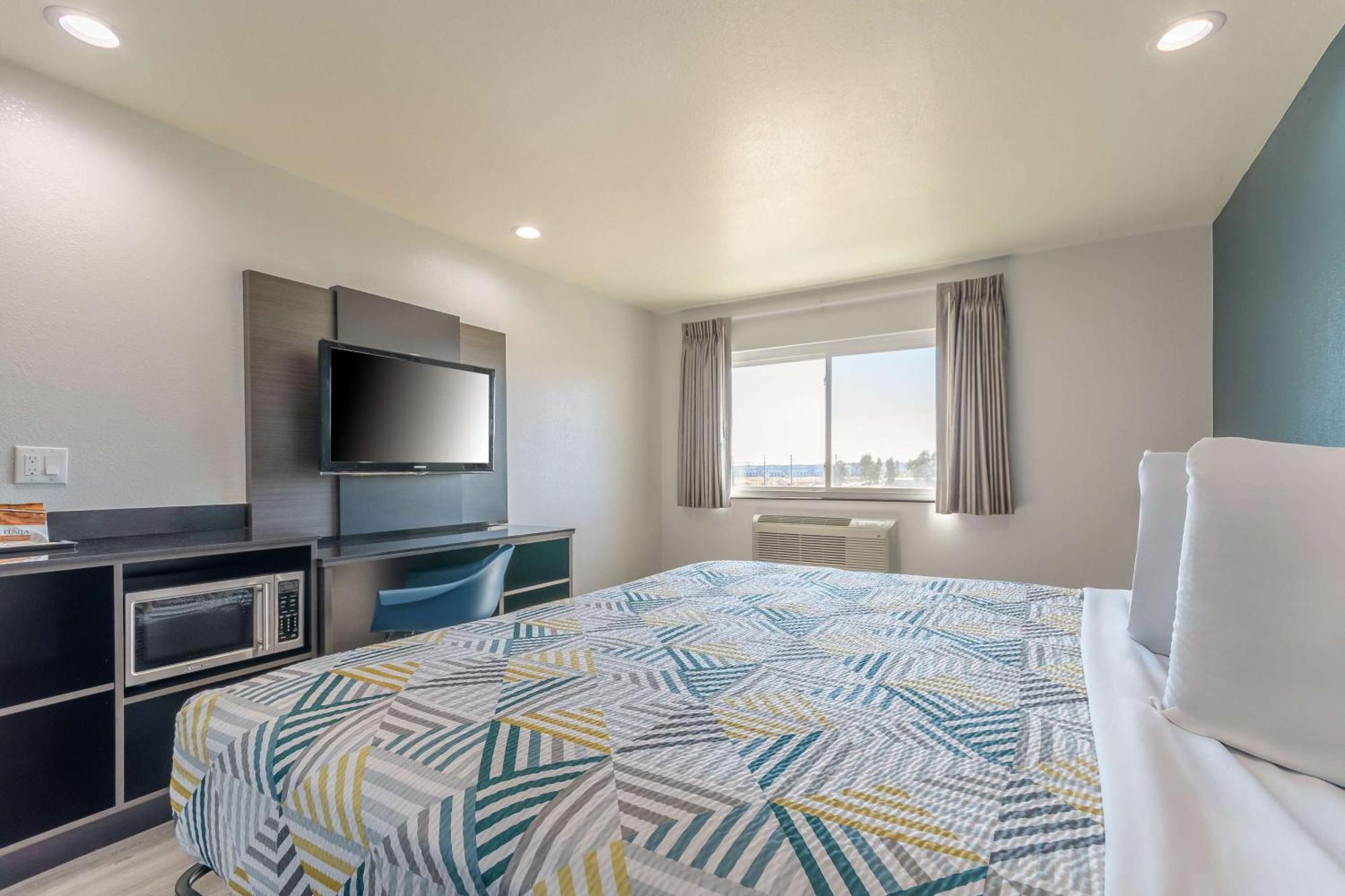Studio 6 Suites Perris, Ca Dış mekan fotoğraf