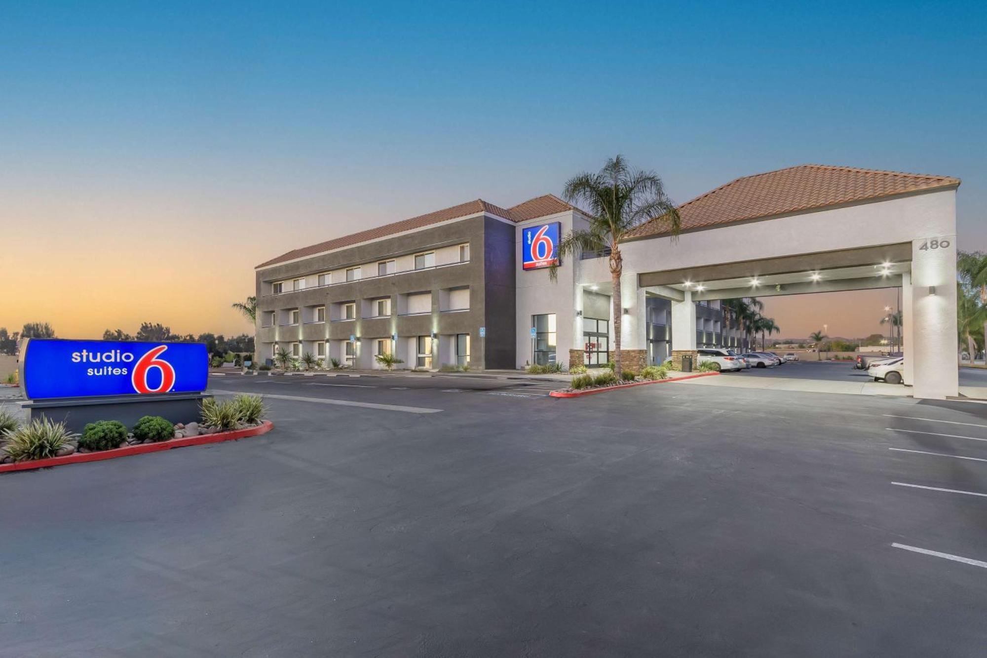 Studio 6 Suites Perris, Ca Dış mekan fotoğraf